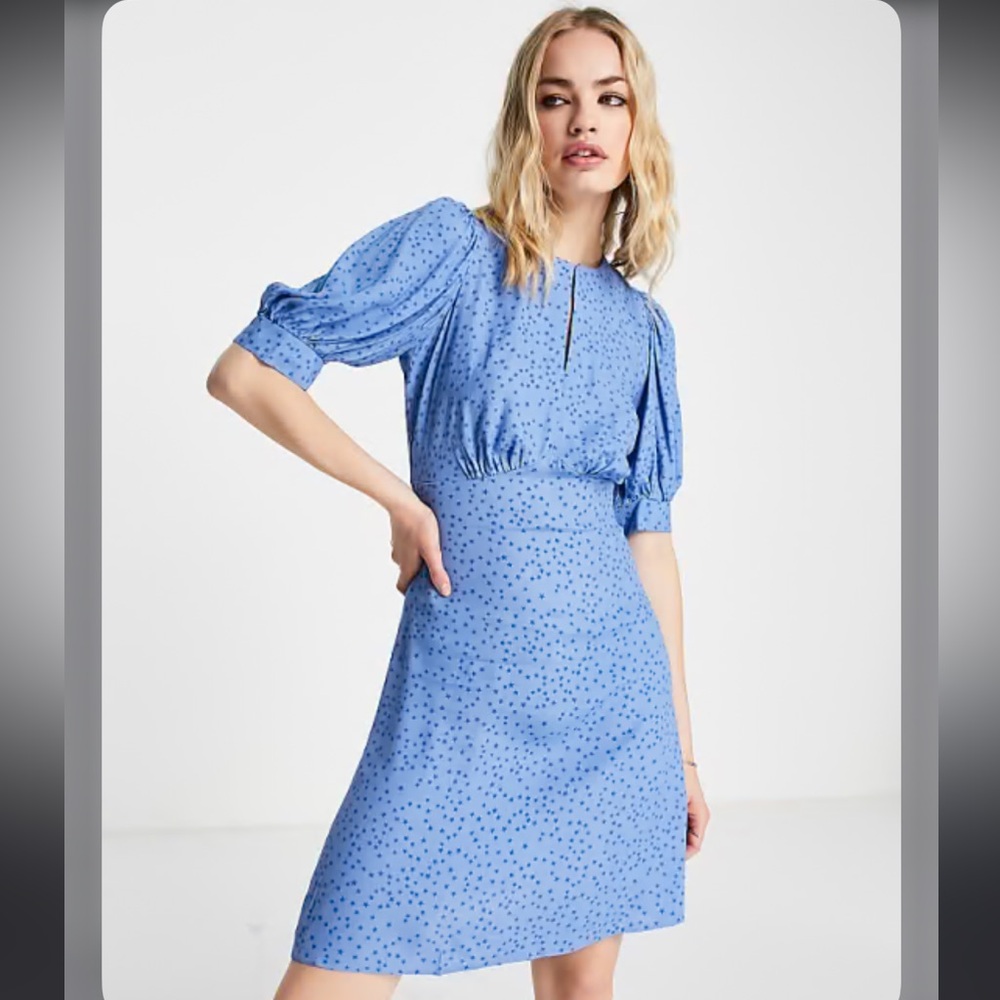 Closet London‎ Blue Star Puff Sleeve Open Back Dress Size 8